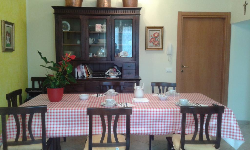 La Villa Morandi Marzio Exteriör bild